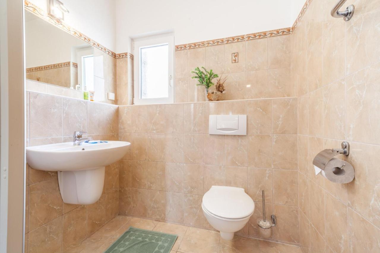 Ferienhaus Rajka Kustići Esterno foto